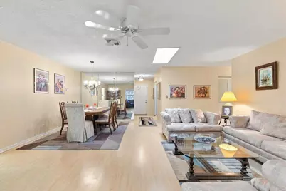 9843 NW 75th Court NW, Tamarac, FL 33321 - Photo 9