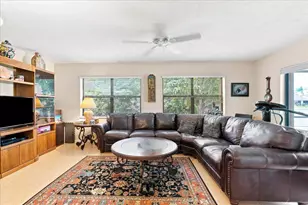 9843 NW 75th Ct NW, Tamarac, FL 33321 - Photo 3