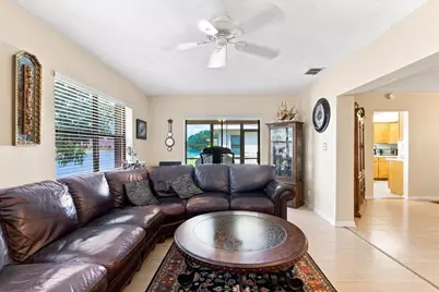 9843 NW 75th Court NW, Tamarac, FL 33321 - Photo 7