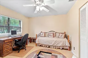 9843 NW 75th Ct NW, Tamarac, FL 33321 - Photo 7