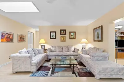 9843 NW 75th Court NW, Tamarac, FL 33321 - Photo 11