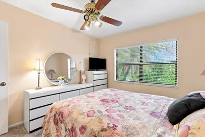 9843 NW 75th Court NW, Tamarac, FL 33321 - Photo 23