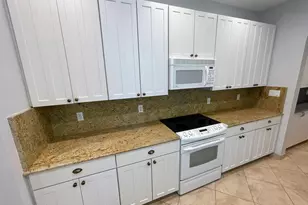 929 NE 18th Ct, Fort Lauderdale, FL 33305 - Photo 15