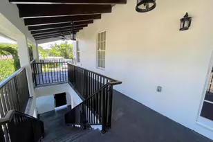 929 NE 18th Ct, Fort Lauderdale, FL 33305 - Photo 33