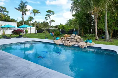 5078 Canal Drive, Lake Worth, FL 33463 - Photo 7