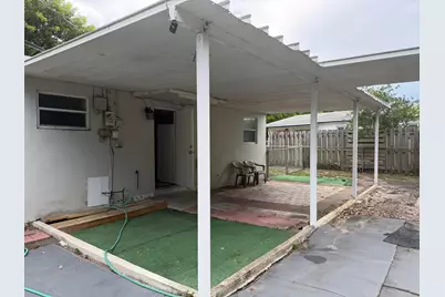 1501 N 70th Way, Hollywood, FL 33024 - Photo 11