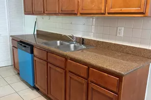 1501 N 70th Way, Hollywood, FL 33024 - Photo 17
