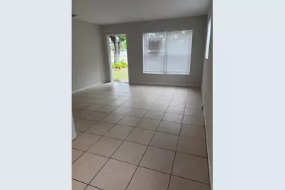 1501 N 70th Way, Hollywood, FL 33024 - Photo 7