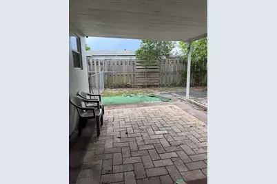 1501 N 70th Way, Hollywood, FL 33024 - Photo 3