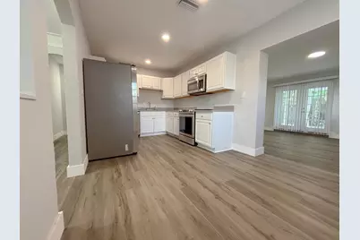 6720 SW 17th Street SW, North Lauderdale, FL 33068 - Photo 5
