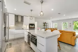 1182 Beach Rd, Singer Island, FL 33404 - Photo 11