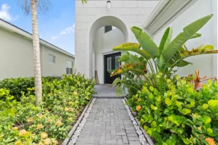 15134 Cameo Ct, The Acreage, FL 33470 - Photo 5