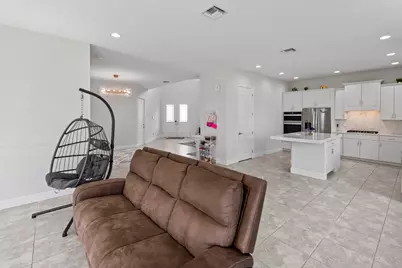 15134 Cameo Court, The Acreage, FL 33470 - Photo 11