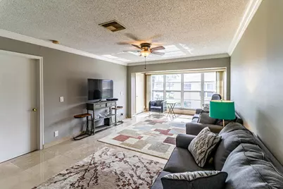 2460 Juniper Drive #201, Delray Beach, FL 33445 - Photo 7