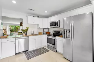 13095 Belhaven Ct, Wellington, FL 33414 - Photo 11