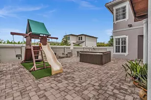 3521 Forest View Cir, Dania Beach, FL 33312 - Photo 27