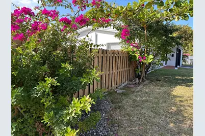 601 NW 38th Street, Deerfield Beach, FL 33064 - Photo 5