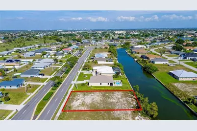136 Nicholas Parkway W, Cape Coral, FL 33990 - Photo 7