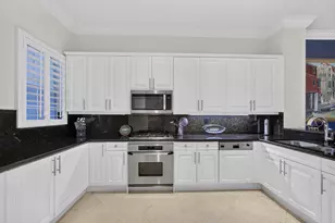 40 Marina Gardens Dr, Palm Beach Gardens, FL 33410 - Photo 11