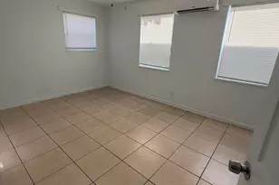 646 Latona Ave, Lake Worth Beach, FL 33460 - Photo 3