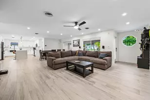 648 SW 3rd St, Boca Raton, FL 33486 - Photo 5
