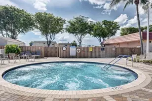58 Normandy B, Delray Beach, FL 33484 - Photo 29