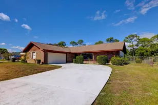 543 SE Greenway Terrace, Port Saint Lucie, FL 34983 - Photo 1