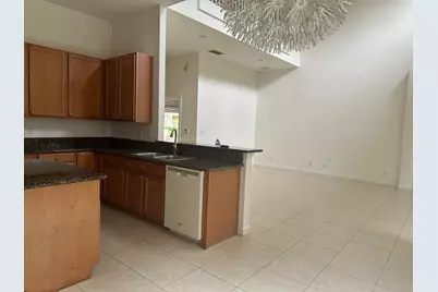 8120 Bautista Way, Palm Beach Gardens, FL 33418 - Photo 5