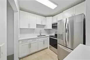 114 Northampton F, West Palm Beach, FL 33417 - Photo 7