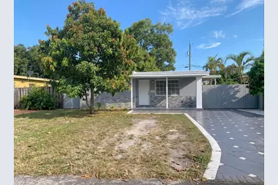 112 SW 67th Avenue, Pembroke Pines, FL 33023 - Photo 1