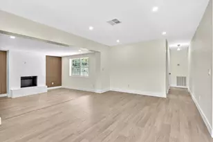 446 NW 119th St, Miami, FL 33168 - Photo 15