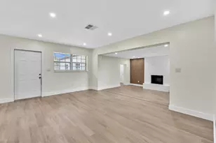 446 NW 119th St, Miami, FL 33168 - Photo 21