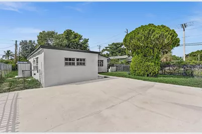 446 NW 119th Street, Miami, FL 33168 - Photo 9
