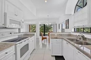 8065 Aberdeen Dr, Boynton Beach, FL 33472 - Photo 15
