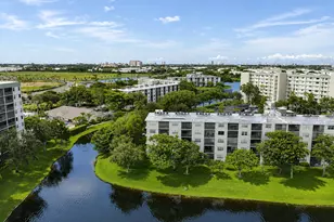 2226 N Cypress Bend Dr, Pompano Beach, FL 33069 - Photo 3