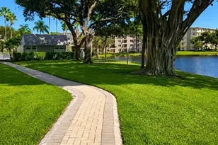 2226 N Cypress Bend Dr, Pompano Beach, FL 33069 - Photo 23
