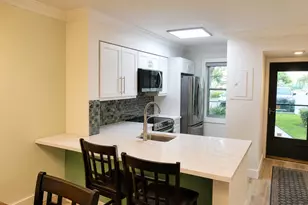 2226 N Cypress Bend Dr, Pompano Beach, FL 33069 - Photo 9