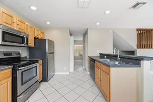 2716 Arrowwood Ct, Davie, FL 33328 - Photo 13