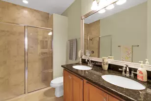 6380 Oxford Cir, Vero Beach, FL 32966 - Photo 17