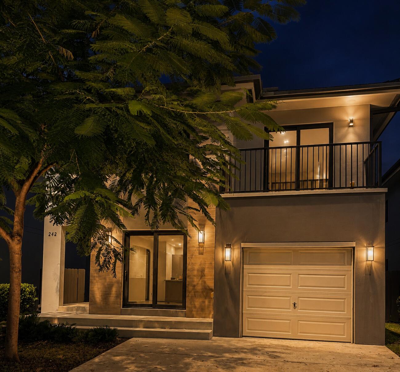 242 NW 11th Ct - 242 NW 11th Ct, Florida City, FL 33034 Luxury Property | Jose Angel Pina