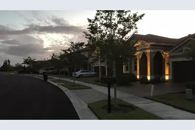8561 Lakeside Bend, Parkland, FL 33076 - Photo 5