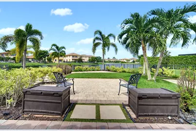 8561 Lakeside Bend, Parkland, FL 33076 - Photo 43