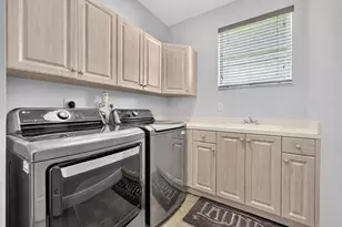 3173 Hartridge Terrace, Wellington, FL 33414 - Photo 23