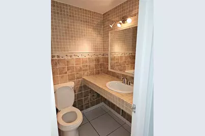 500 Bayview Drive #817, Sunny Isles Beach, FL 33160 - Photo 7