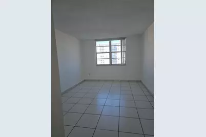500 Bayview Drive #817, Sunny Isles Beach, FL 33160 - Photo 9