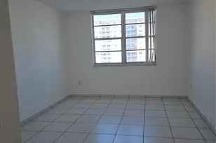 500 Bayview Dr, Sunny Isles Beach, FL 33160 - Photo 9
