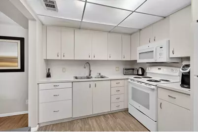 3030 Wolverton B, Boca Raton, FL 33434 - Photo 13