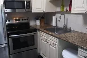 119 Fanshaw C, Boca Raton, FL 33434 - Photo 3