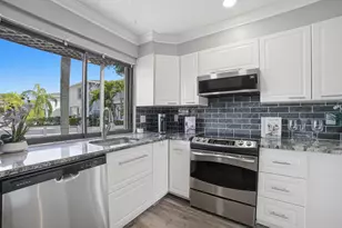 324 W Pine St, Lantana, FL 33462 - Photo 5