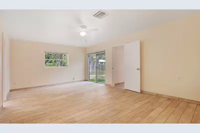 8340 SE Camellia Drive, Hobe Sound, FL 33455 - Photo 13